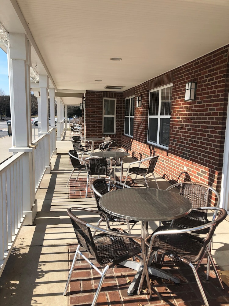 Country Inn & Suites by Radisson Gettysburg PA - photo 40