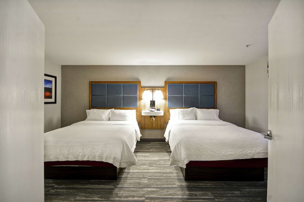 Hampton Inn & Suites Yuma - photo 12