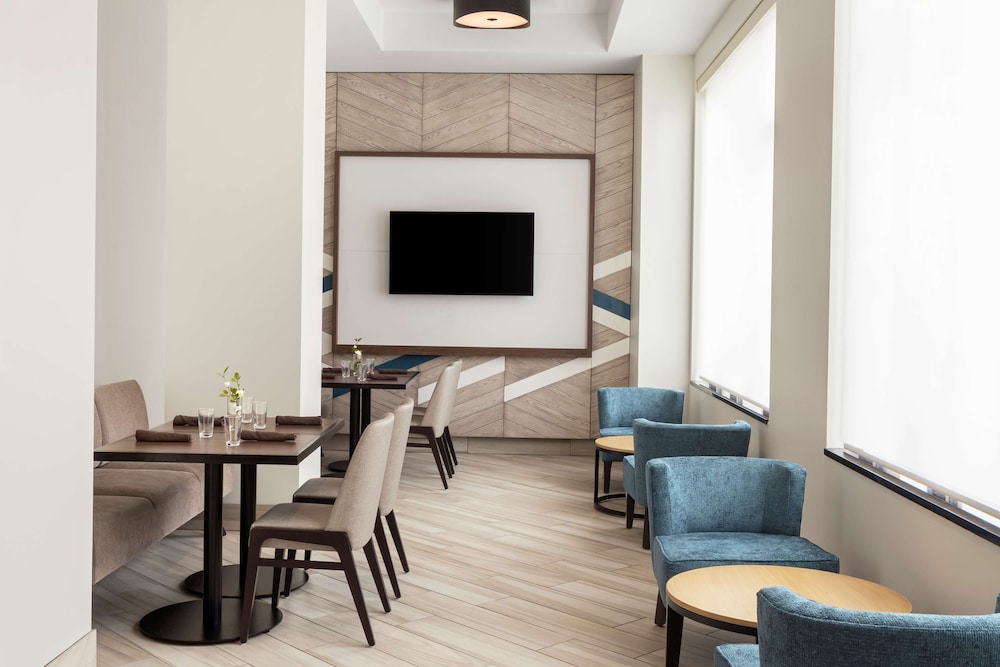 Hilton Garden Inn Minneapolis Downtown - photo 40
