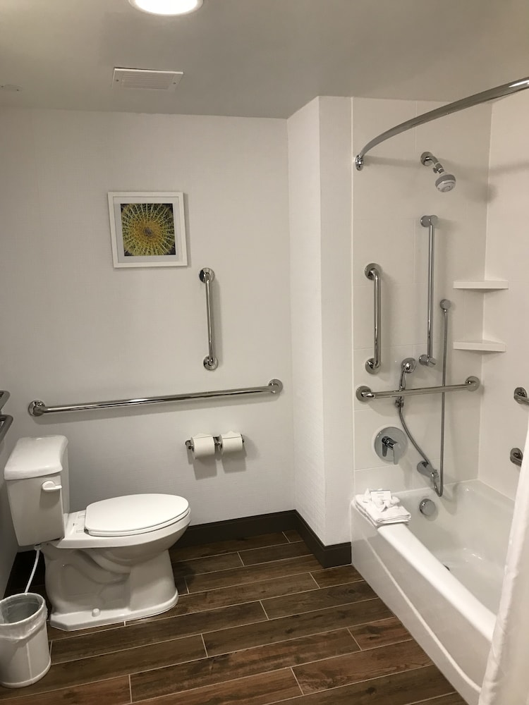 Hampton Inn & Suites St. George UT - photo 24