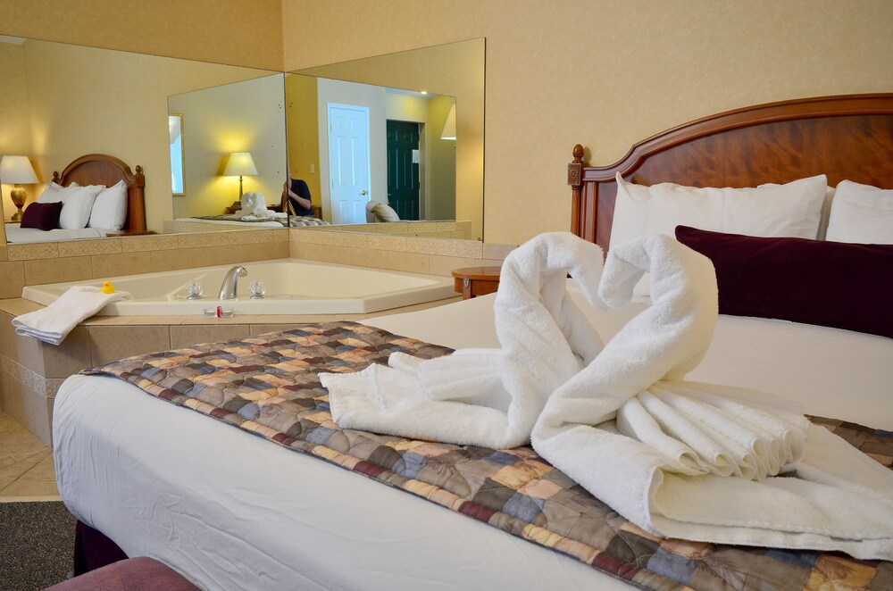 Skaneateles Suites - photo 12
