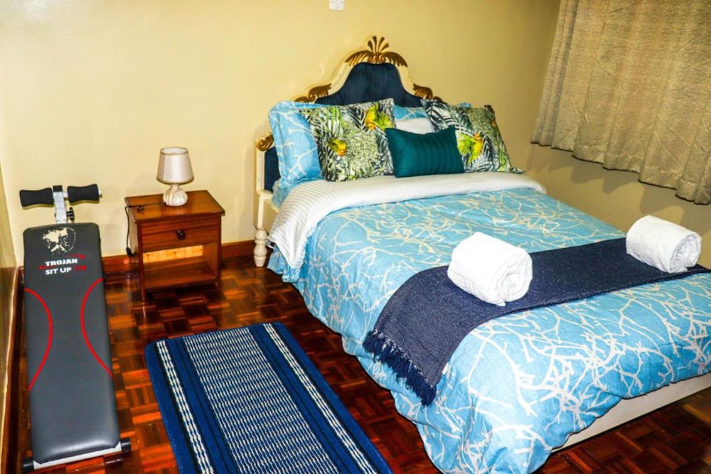 Royal Strata House — 4-Star Luxury Hotel in Nanyuki, Kenya