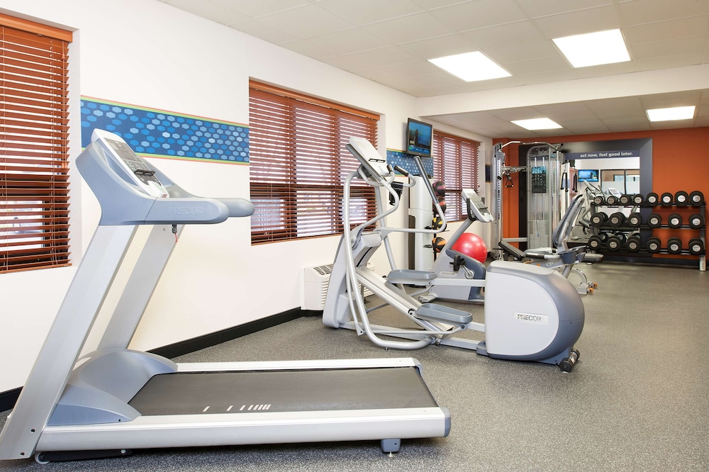 Hampton Inn Columbus Taylorsville Edinburgh - photo 29