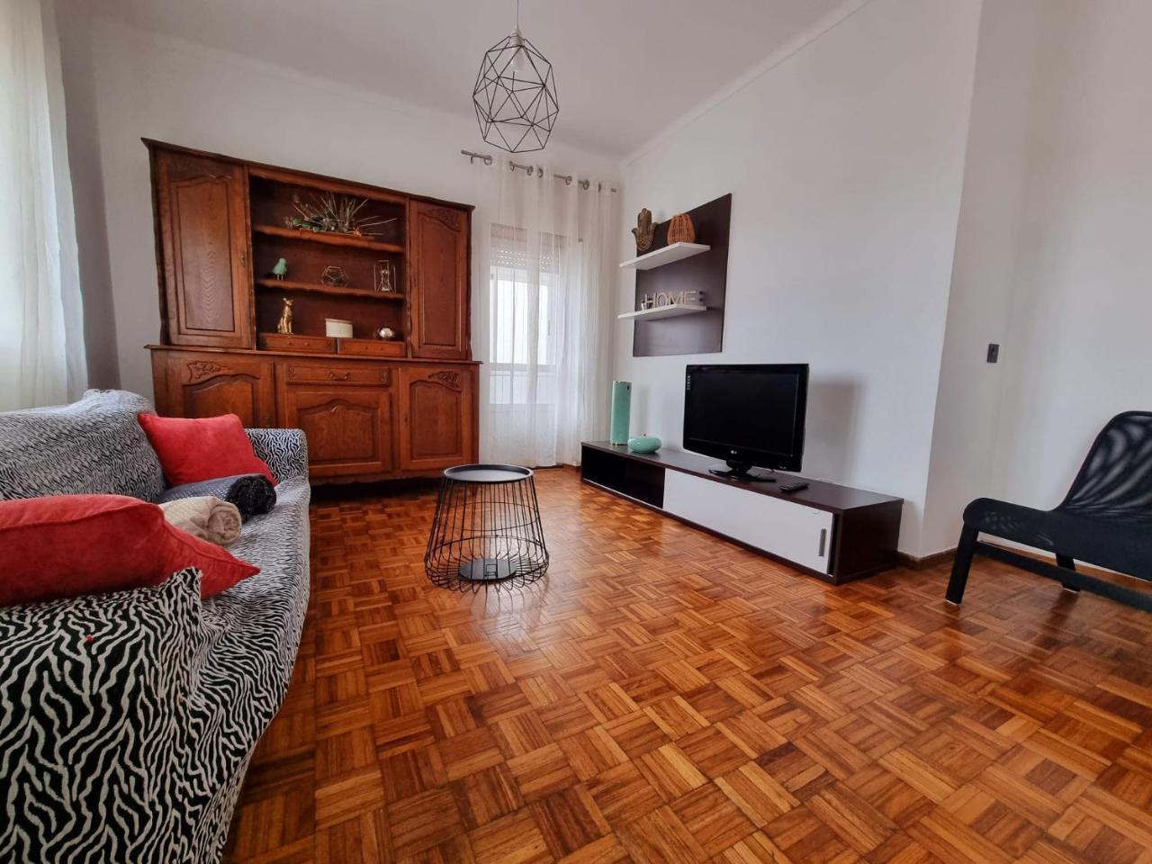 Modern & Cosy Apartment in Fundão Centre — 4-Star Luxury Hotel in Fundao, Portugal