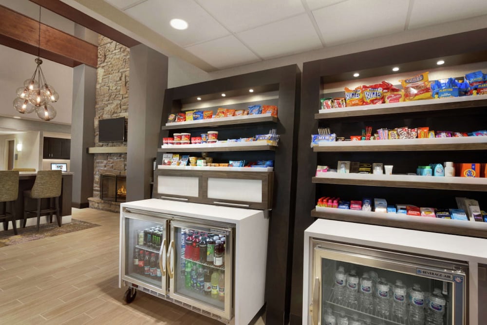Hampton Inn & Suites Springdale - photo 42