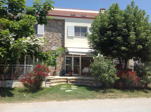 Neaktion Apartments — 4-Star Luxury Hotel in Nikiti, Greece