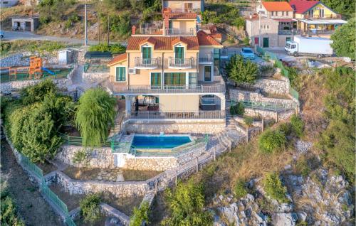 Awesome Home In Mirlovic Polje — 4-Star Luxury Hotel in Ruzic, Croatia