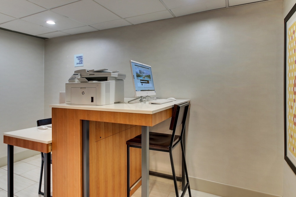 Holiday Inn Express Pittston Scranton Airport by IHG - photo 26