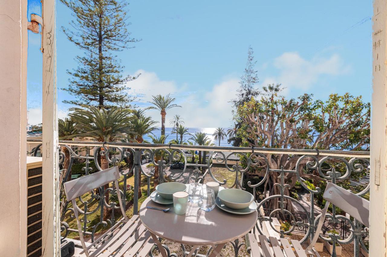 Regina Somptueux 3 Pieces Carre D'or Menton Vue Mer — 4-Star Luxury Hotel in Menton, France