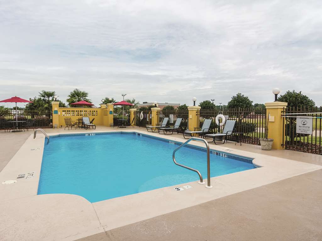 La Quinta Inn & Suites by Wyndham Prattville - photo 12