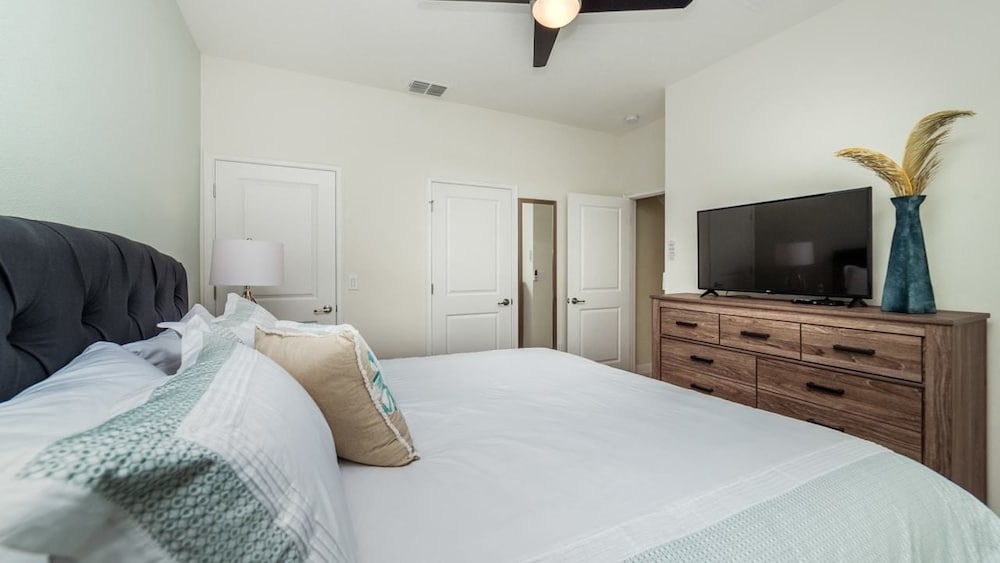 Grhdog9041 Champions Gate Resort 4 Bed 3 Baths Townhouse - photo 6