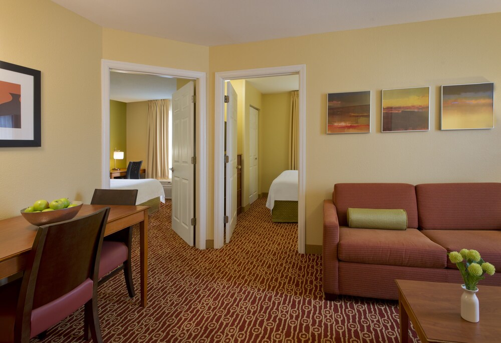 Towneplace Suites by Marriott Cincinnati Blue Ash - photo 3