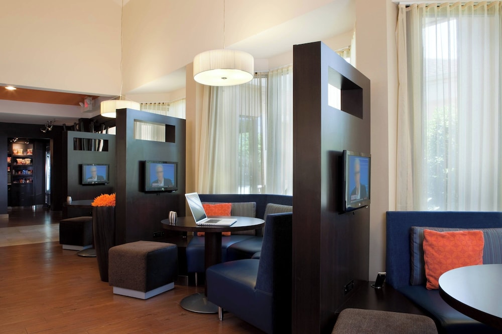 Courtyard by Marriott Baton Rouge Acadian Centre LSU Area - photo 22