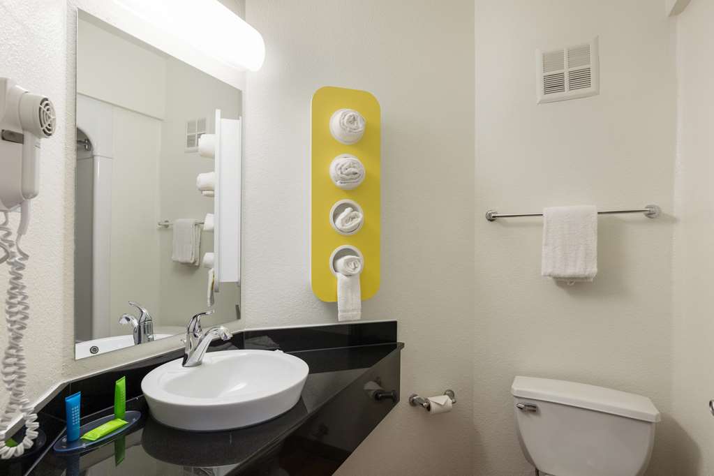 Motel 6 Orlando FL International Dr - photo 25