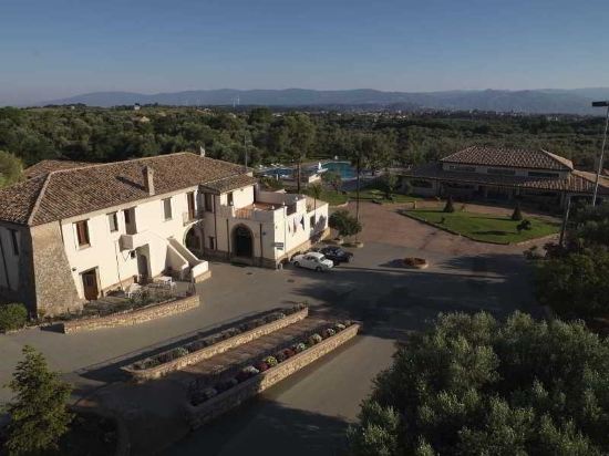 Feudo Degli Ulivi — hotel in Borgia