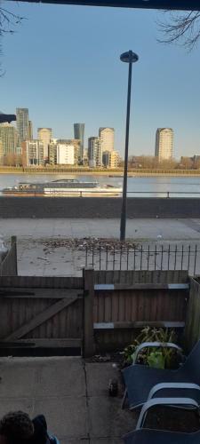 Seaview - last minute hotel in London