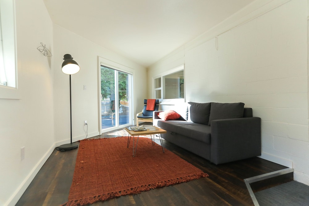 Heliotrope Hotel - photo 31