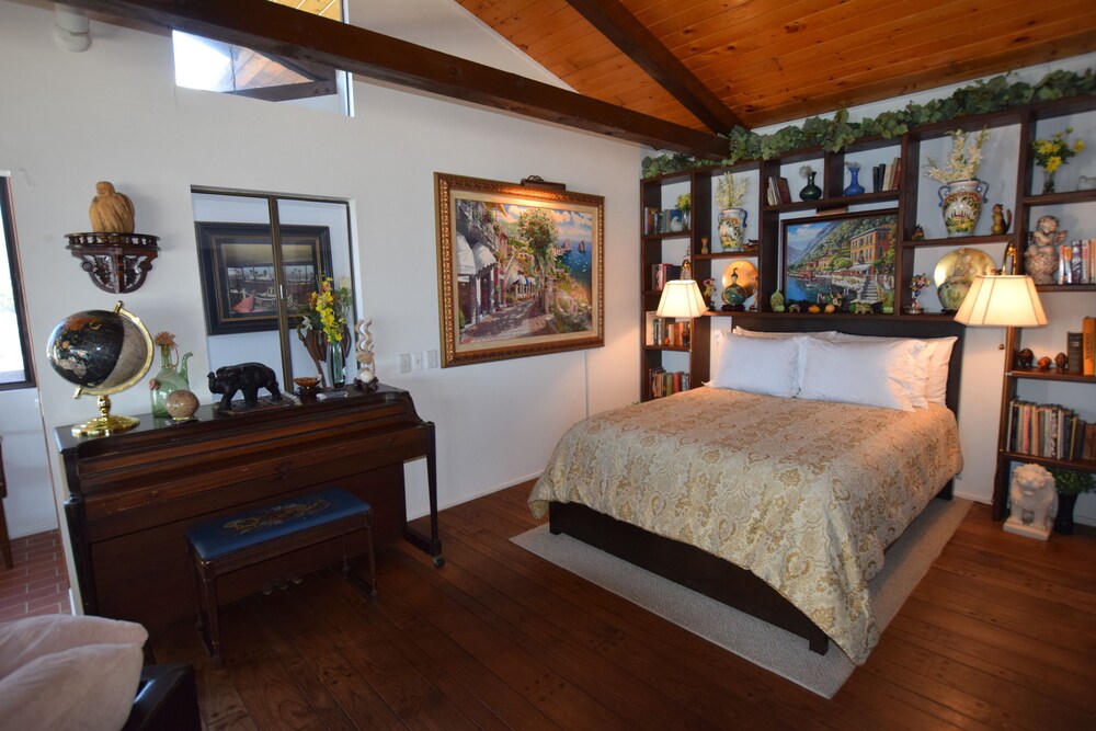 Studio 9 Hotel Catalina - photo 33