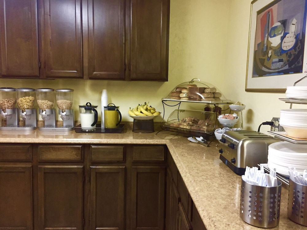 Parkview Inn Motel - photo 32