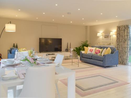 Whitehouse Studio - carbon neutral hotel in Roslin