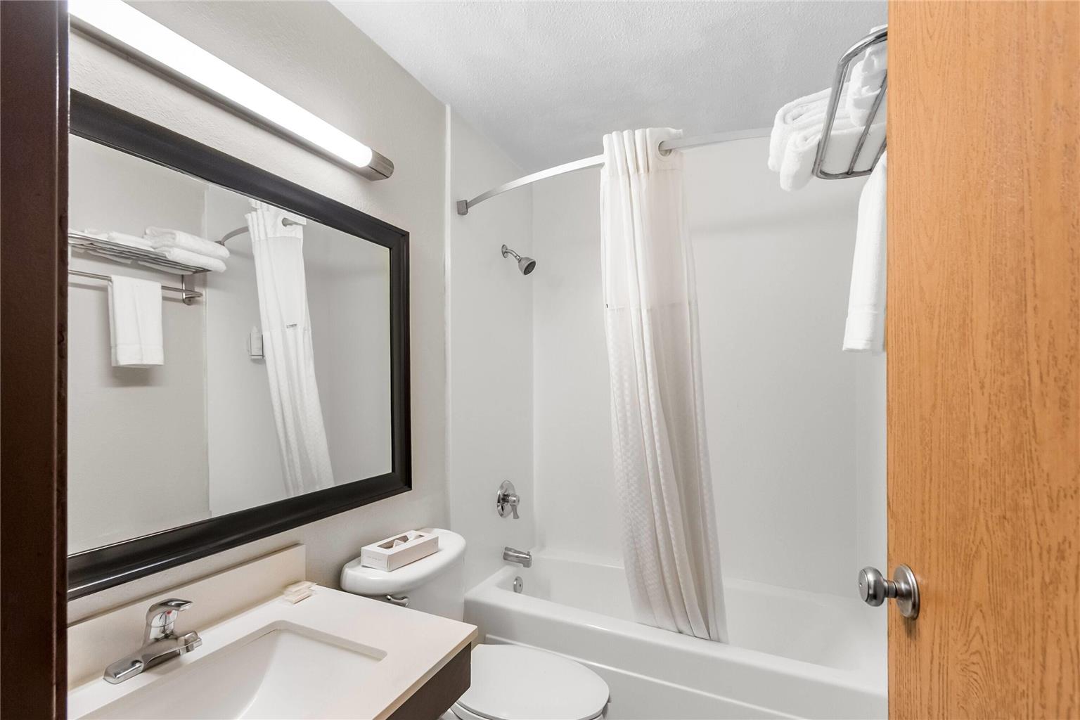 Super 8 by Wyndham Dumfries Quantico - photo 15