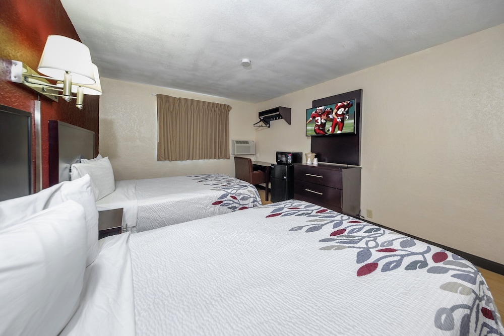 Red Roof Inn Jacksonville Cruise Port - photo 14