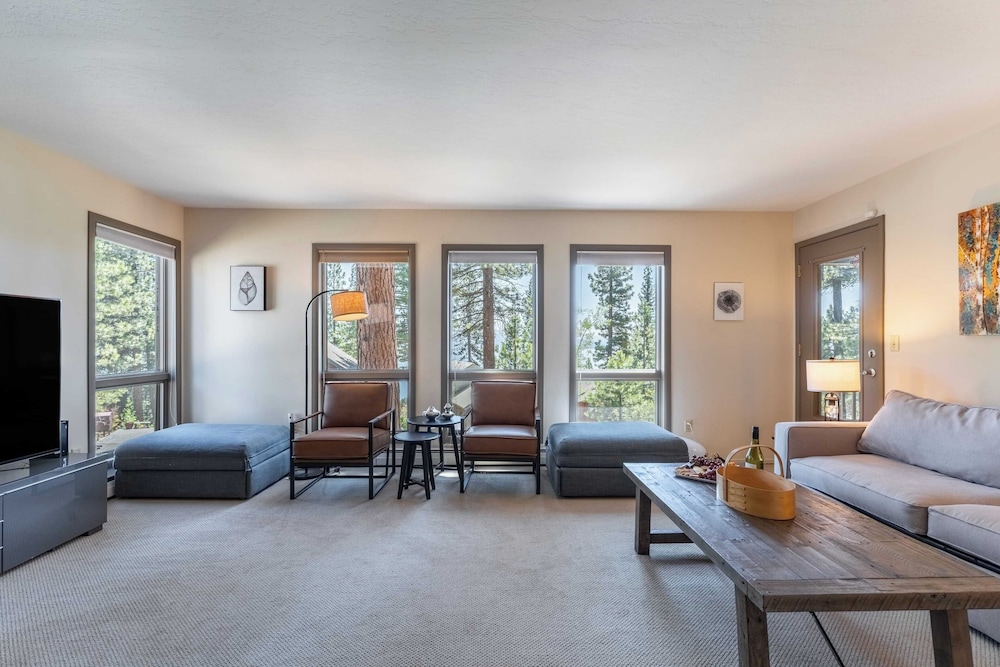 Lakeview Getaway - photo 16