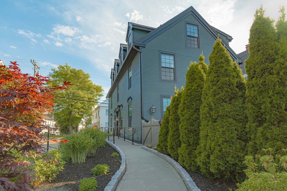 Great Island Inn: A Boutique Apartment Hotel - photo 64