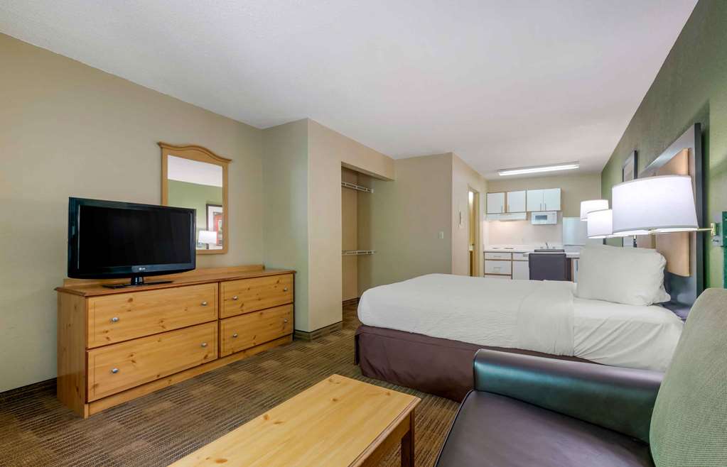 Extended Stay America Suites Washington DC Germantown Town C - photo 32