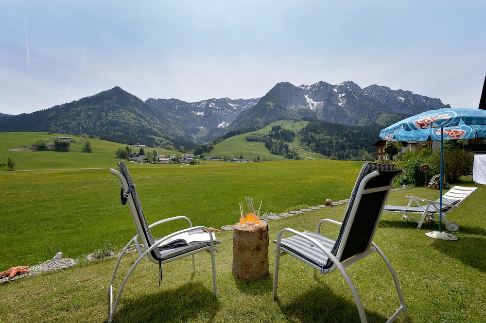 Hotel Garni Tirol — hotel in Walchsee