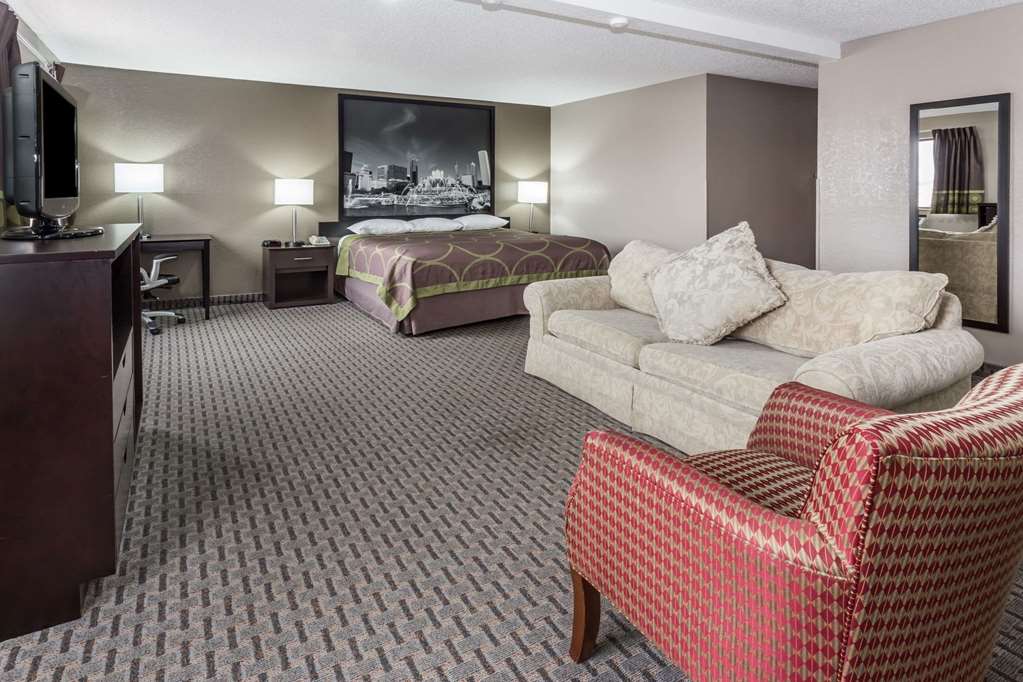 Super 8 by Wyndham Mundelein Libertyville Area - photo 11