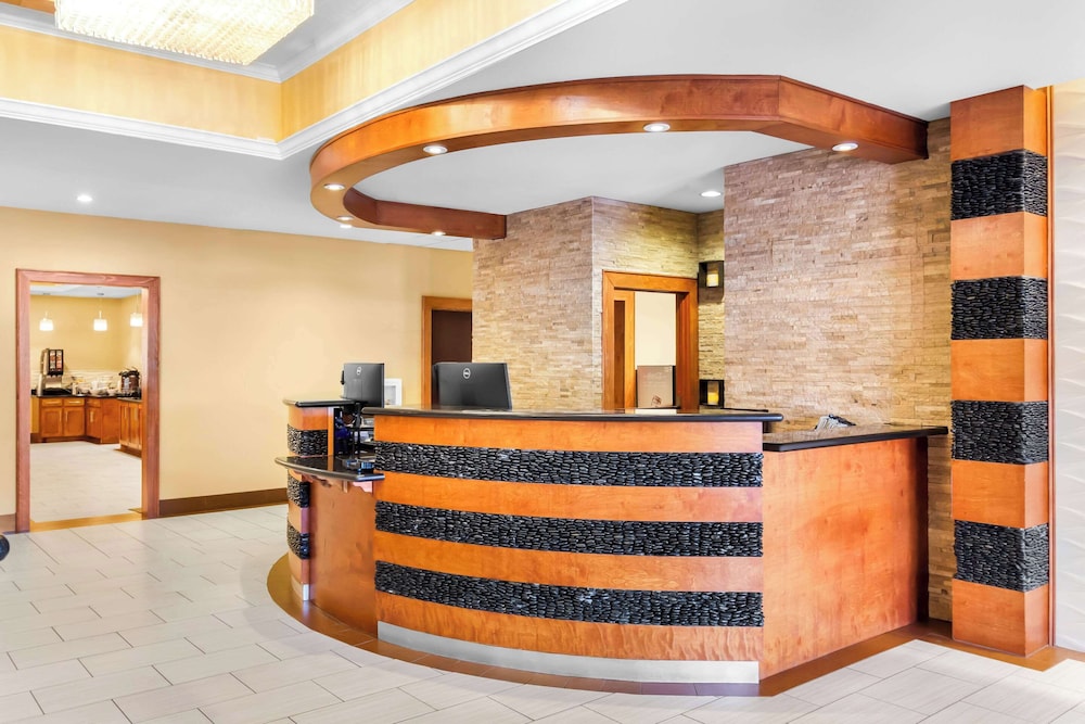 Comfort Suites at Katy Mills - photo 6