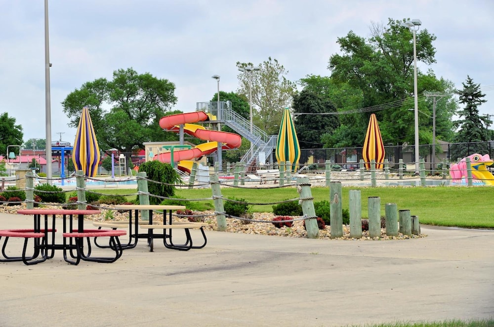 Cobblestone Inn & Suites Monticello - photo 29