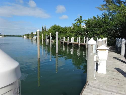 Coco Plum Beach & Tennis Club & Marina - photo 42