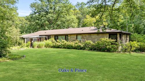 Dog Friendly Dual Homes in the Woods with Lake Access — 4-Star Luxury Hotel in Grand Junction, United States