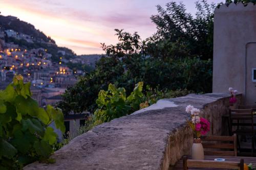 Villa Luci — 4-Star Luxury Hotel in Modica, Italy