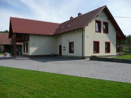 Penzion Lipina — hotel in Slatinany