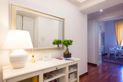 Leonardo Suite Navona — 4-Star Luxury Hotel in Rome, Italy