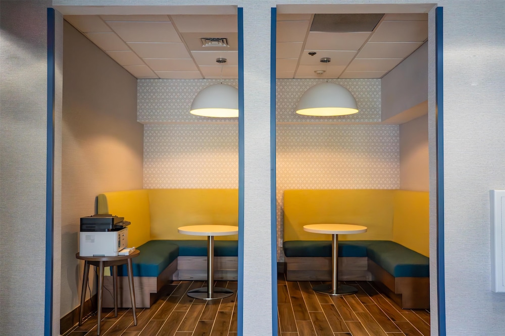 Hampton Inn Turnersville - photo 41