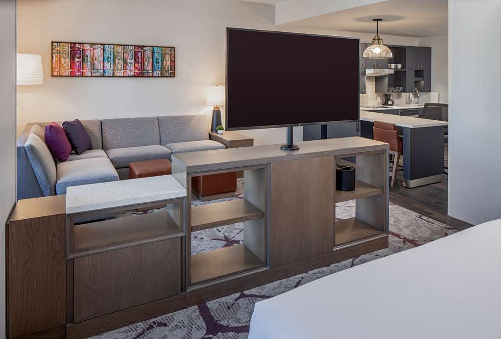 Hyatt House Tampa Downtown - photo 42