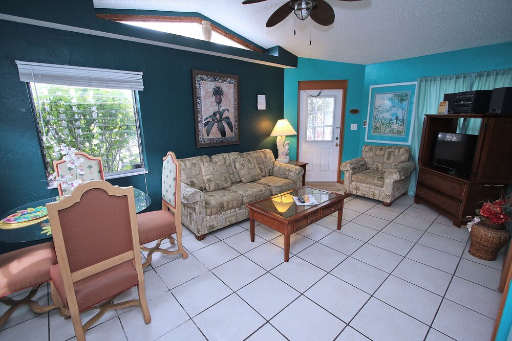 Whispers Resort By Affordable Beach Condos - photo 57