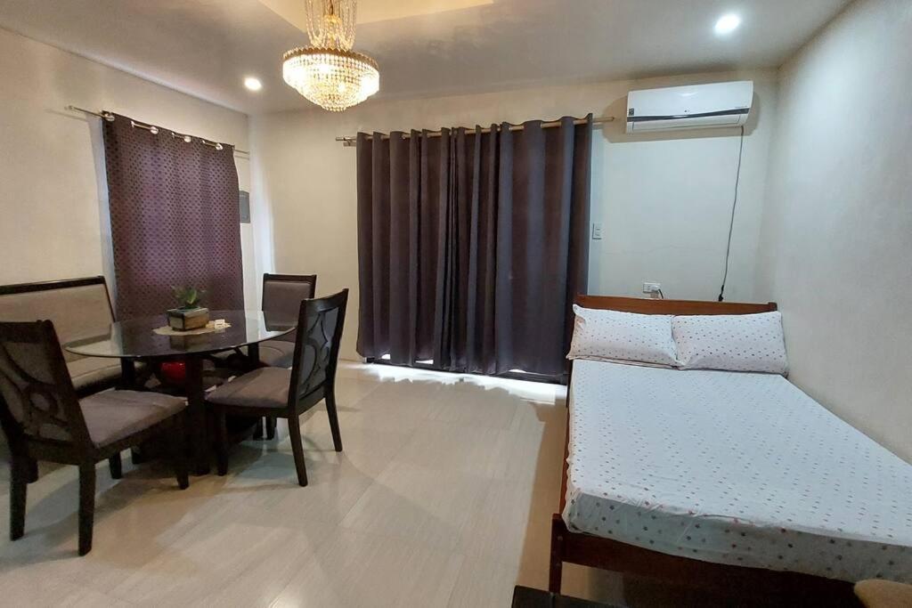 YYY’s Townhouse — Malolos — photo 4