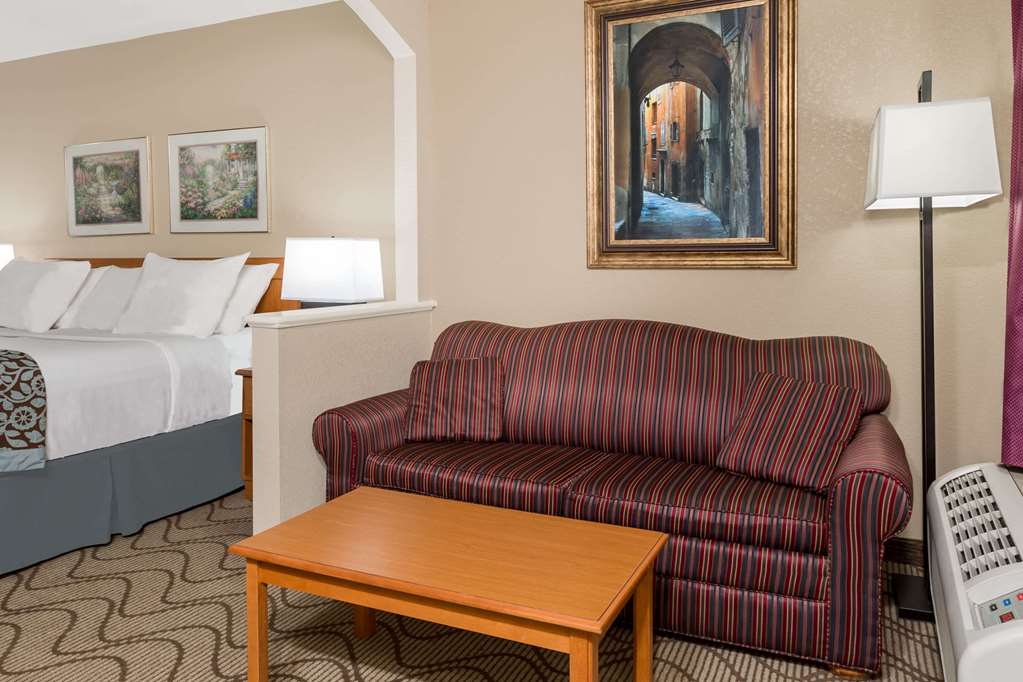 Days Inn by Wyndham Elberton - photo 15