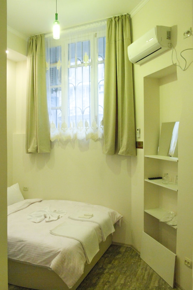 Rustaveli 36 Hotel