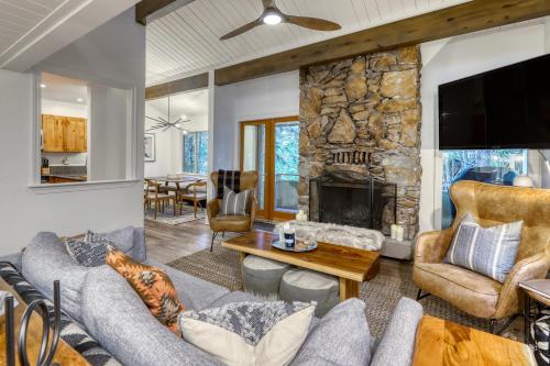 Inviting Tahoe Escape — 4-Star Luxury Hotel in Incline Village, United States