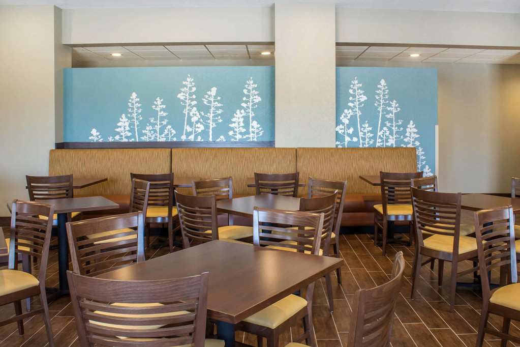 Sleep Inn & Suites Fort Dodge - photo 51