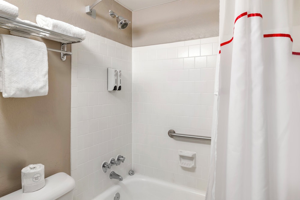 Red Roof Inn Doswell Kings Dominion - photo 22