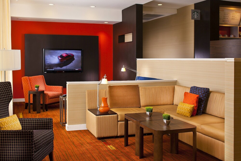 Courtyard Melbourne West - photo 21