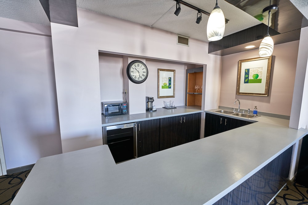 Seaport Resort & Marina - photo 23