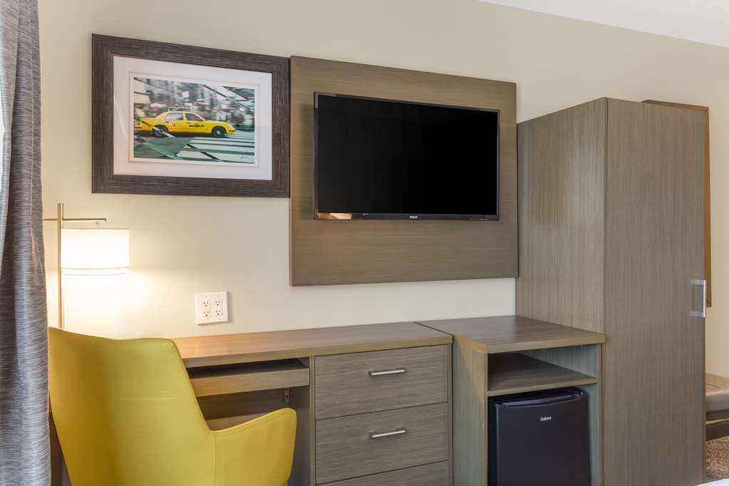 Best Western Brooklyn Coney Island Inn - photo 32